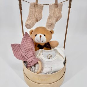 Otvoreni poklon box medo s čarapicama